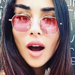 VINTAGE STYLE RED TINT SUNGLASSES  😎